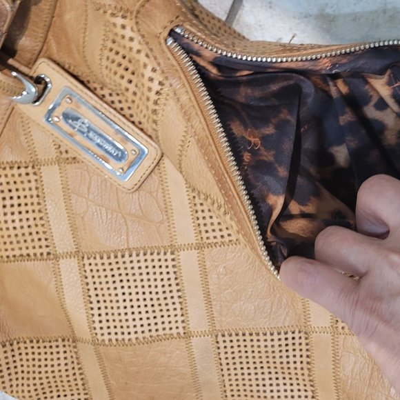 b. makowsky~Soft Leather~ Extra Large Handbag  17 X 15.5 - Picture 10 of 16